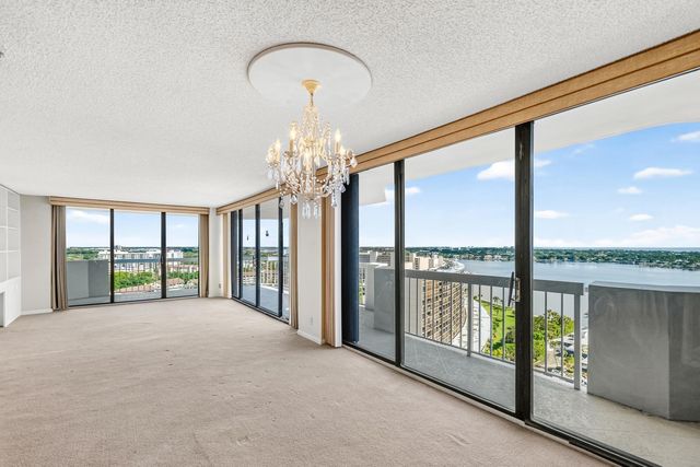 123 Lakeshore Drive 1945, North Palm Beach, FL 33408