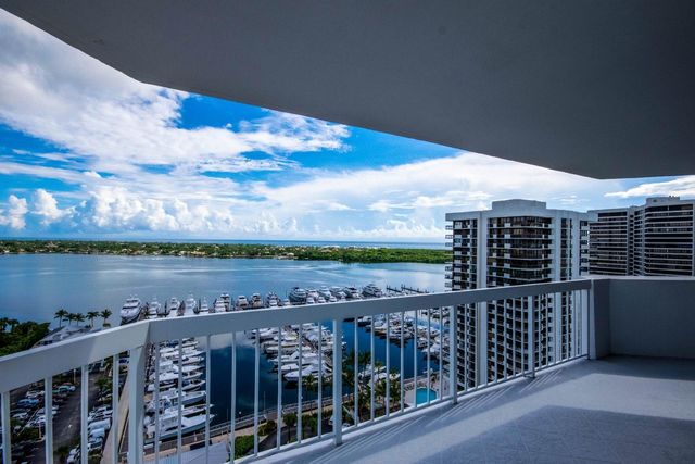 123 Lakeshore Drive 1945, North Palm Beach, FL 33408
