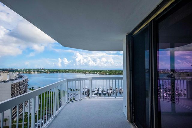 123 Lakeshore Drive 1945, North Palm Beach, FL 33408