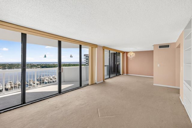 123 Lakeshore Drive 1945, North Palm Beach, FL 33408