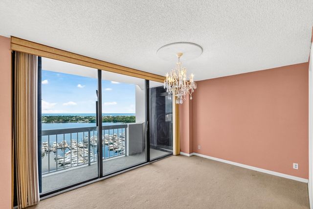 123 Lakeshore Drive 1945, North Palm Beach, FL 33408