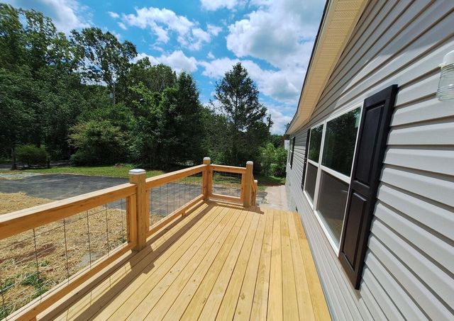 108 County Road 621, Etowah, TN 37331