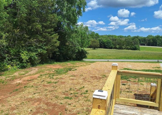 108 County Road 621, Etowah, TN 37331