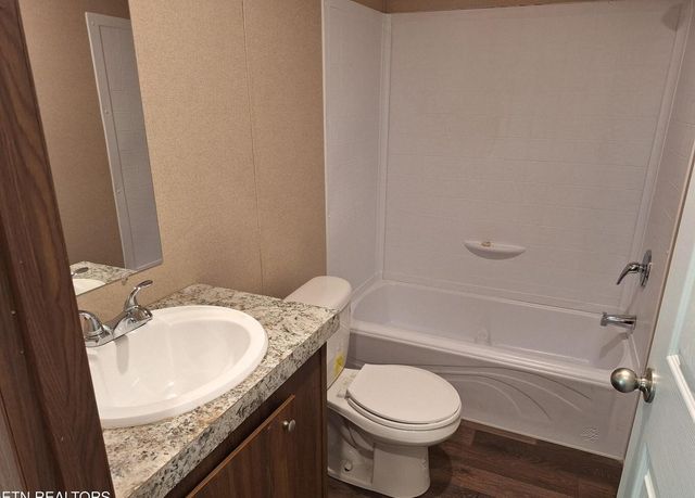 108 County Road 621, Etowah, TN 37331