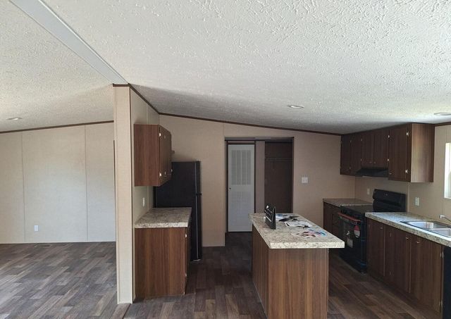 108 County Road 621, Etowah, TN 37331