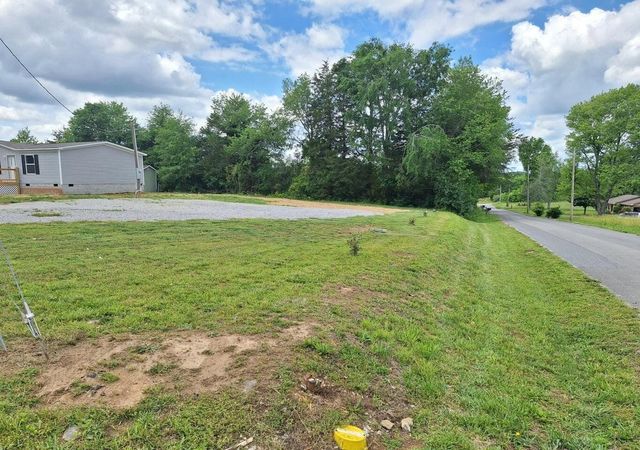 108 County Road 621, Etowah, TN 37331
