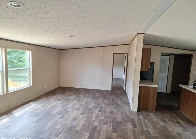 108 County Road 621, Etowah, TN 37331