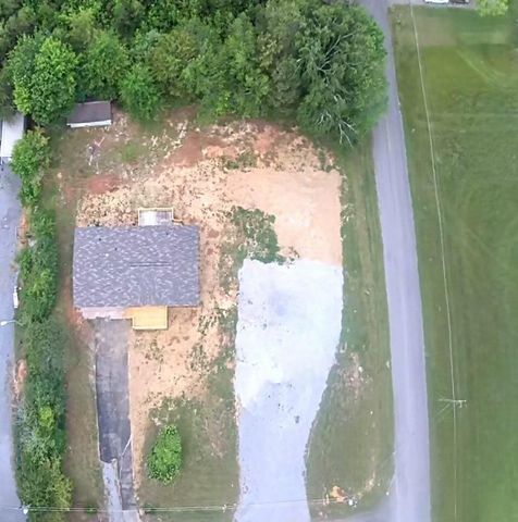 108 County Road 621, Etowah, TN 37331
