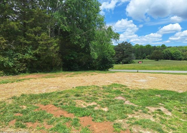 108 County Road 621, Etowah, TN 37331