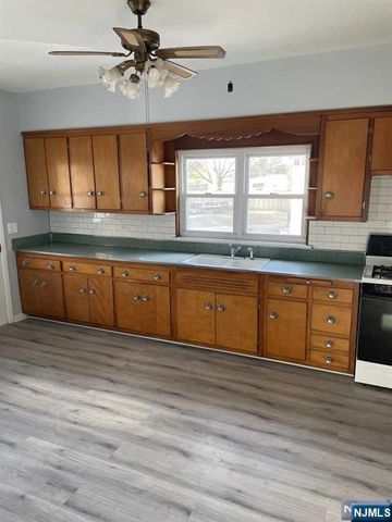 89 Lincoln Avenue, Fair Lawn, NJ 07410