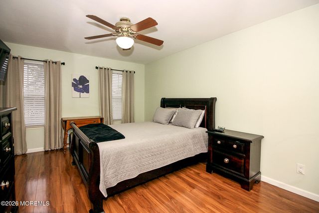 14 Kiwi Loop, Howell, NJ 07731