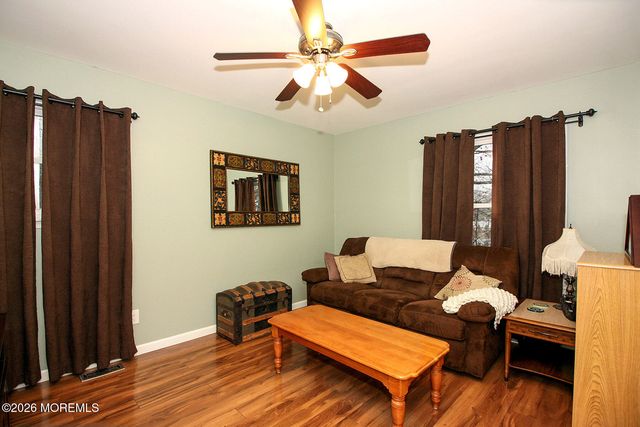 14 Kiwi Loop, Howell, NJ 07731