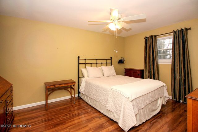 14 Kiwi Loop, Howell, NJ 07731