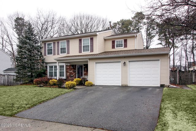 14 Kiwi Loop, Howell, NJ 07731