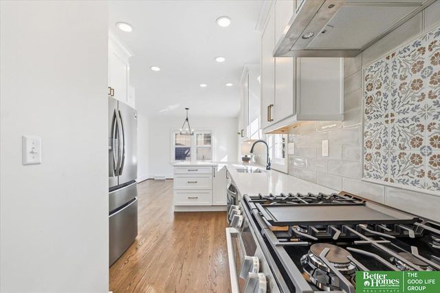 5639 Emile Street, Omaha, NE 68106