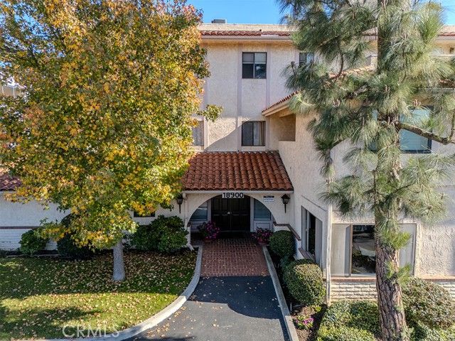 18900 Delaware, Huntington Beach, CA 92648