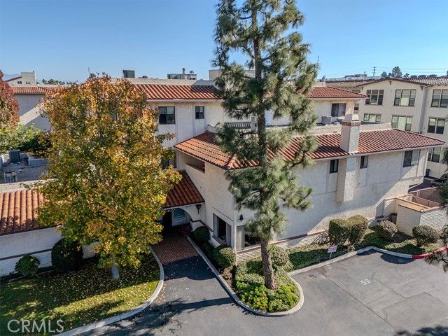 18900 Delaware, Huntington Beach, CA 92648