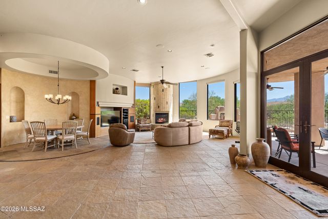 13854 N Open Green Drive, Oro Valley, AZ 85755