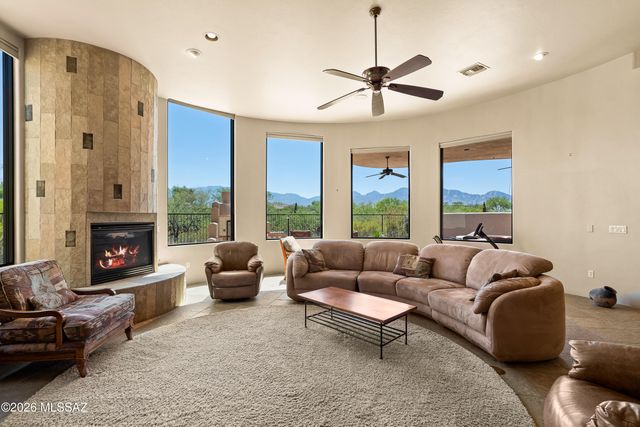 13854 N Open Green Drive, Oro Valley, AZ 85755