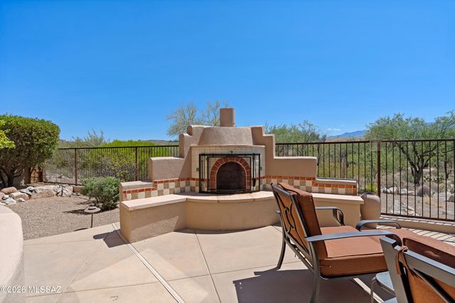 13854 N Open Green Drive, Oro Valley, AZ 85755