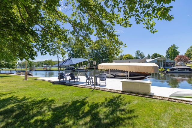 61626 Lagoon Drive, Penn Twp, MI 49031