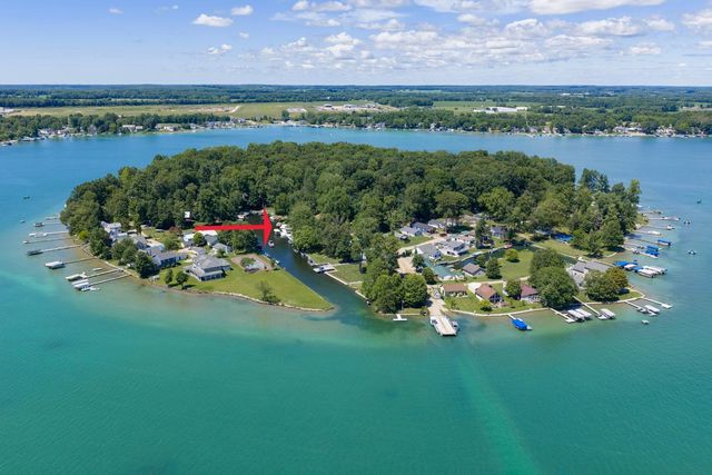 61626 Lagoon Drive, Penn Twp, MI 49031