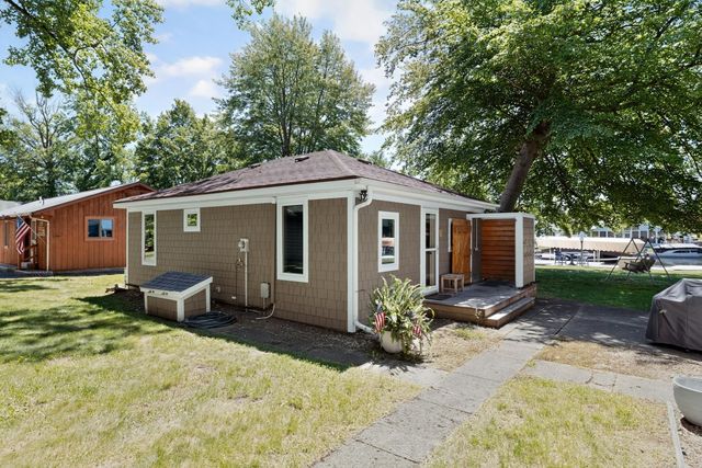 61626 Lagoon Drive, Penn Twp, MI 49031