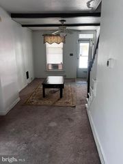 400 PRINTZ ST, Reading, PA 19606