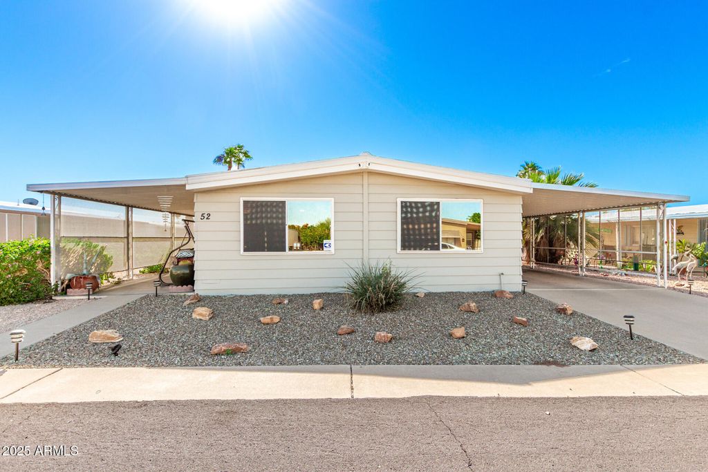 661 S Hawes Road 52, Mesa, AZ 85208