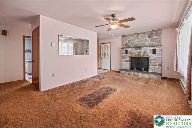 735 Gottwald Drive, Bethlehem City, PA 18015