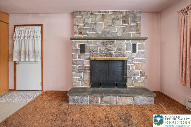 735 Gottwald Drive, Bethlehem City, PA 18015