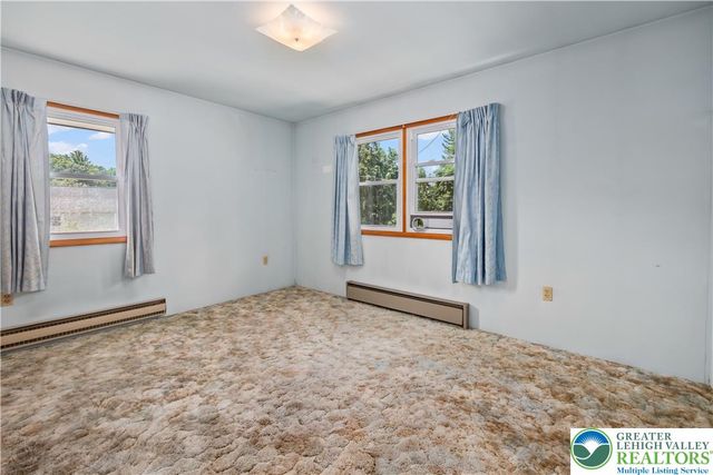 735 Gottwald Drive, Bethlehem City, PA 18015