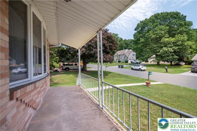735 Gottwald Drive, Bethlehem City, PA 18015