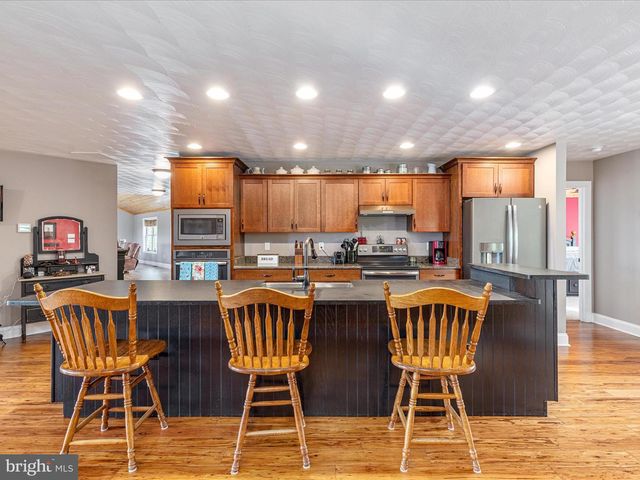 1996 BUCK MOUNTAIN RD, Bentonville, VA 22610