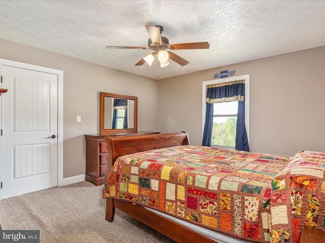 1996 BUCK MOUNTAIN RD, Bentonville, VA 22610