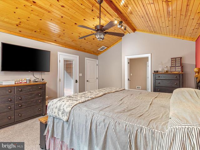 1996 BUCK MOUNTAIN RD, Bentonville, VA 22610