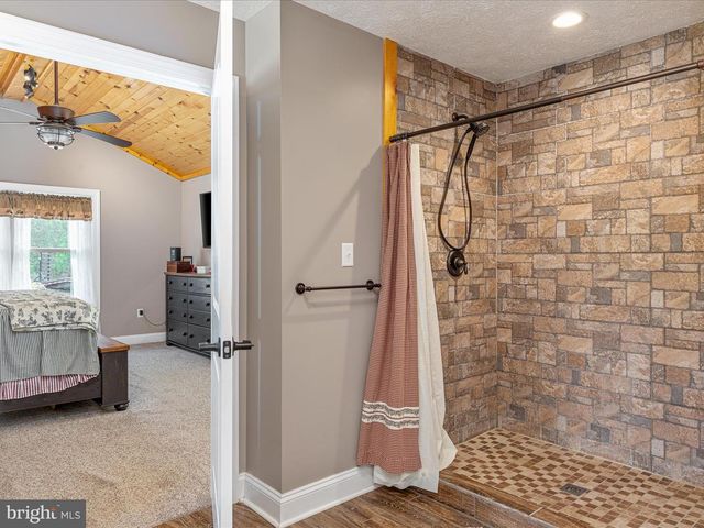 1996 BUCK MOUNTAIN RD, Bentonville, VA 22610