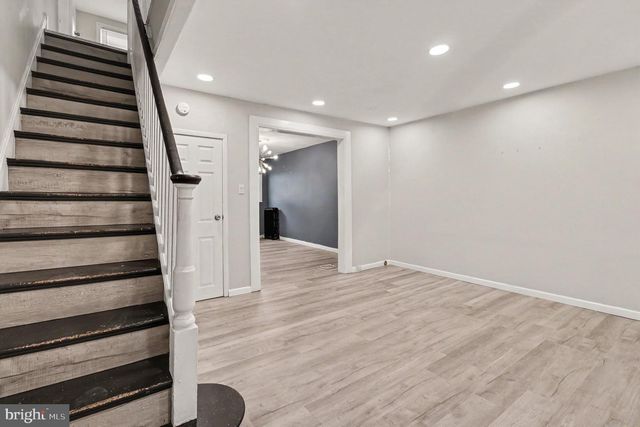 2930 N LAMBERT ST, Philadelphia, PA 19132