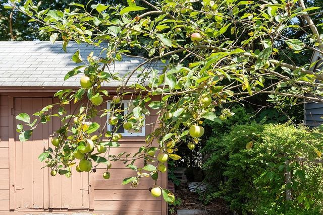 31 Spring View Dr, Lynn, MA 01904