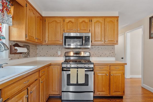 31 Spring View Dr, Lynn, MA 01904