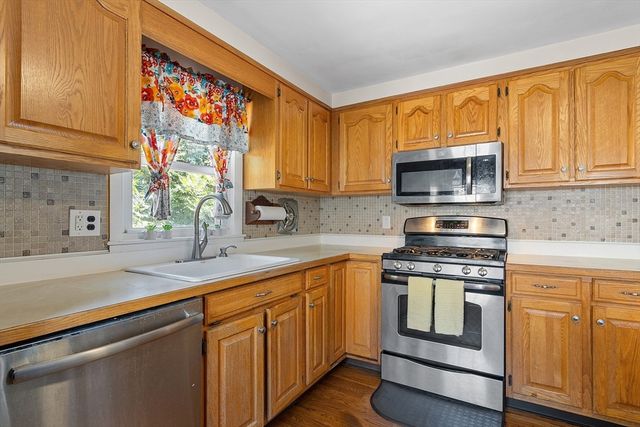 31 Spring View Dr, Lynn, MA 01904