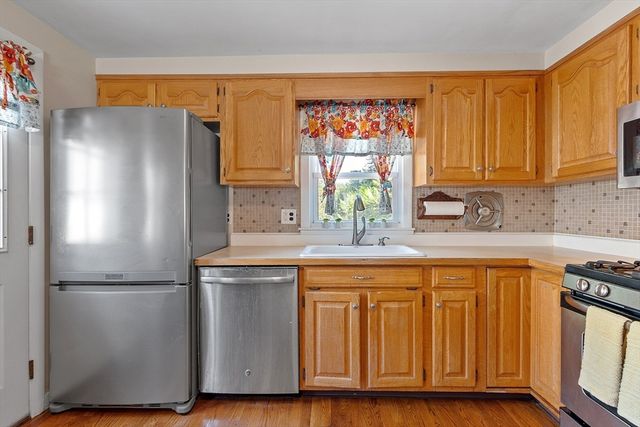 31 Spring View Dr, Lynn, MA 01904