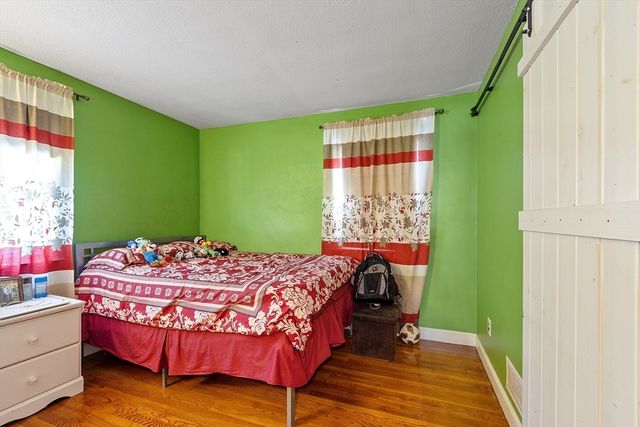 31 Spring View Dr, Lynn, MA 01904