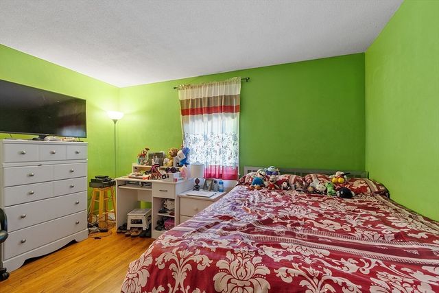 31 Spring View Dr, Lynn, MA 01904