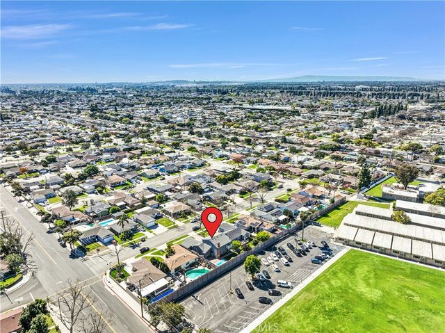 6337 Droxford St, Lakewood, CA 90713