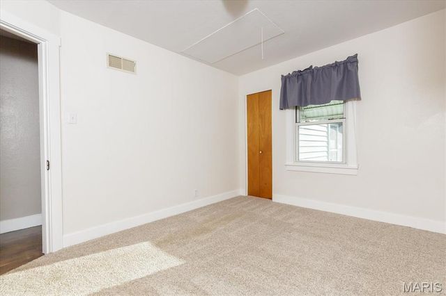 829 Perry Street, St Charles, MO 63301