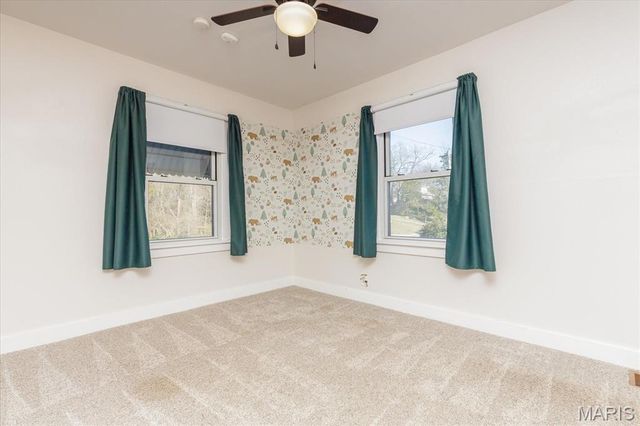 829 Perry Street, St Charles, MO 63301