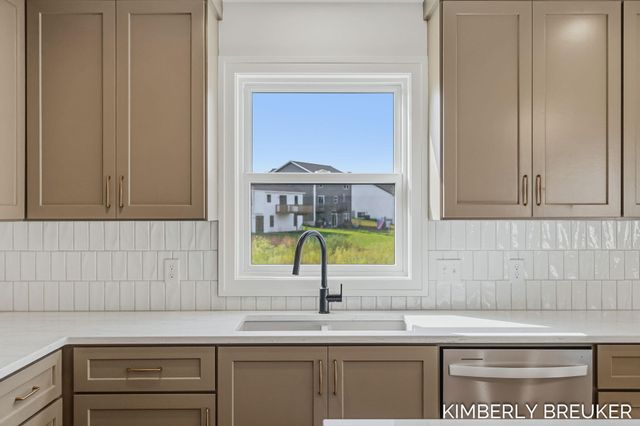 6268 Roman Road, Allendale, MI 49401