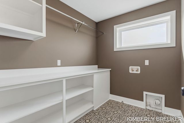 6268 Roman Road, Allendale, MI 49401