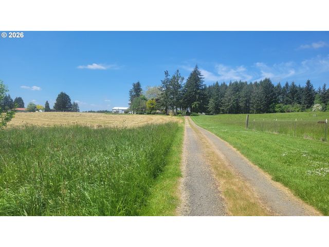 16765 Ne KINGS GRADE, Newberg, OR 97132